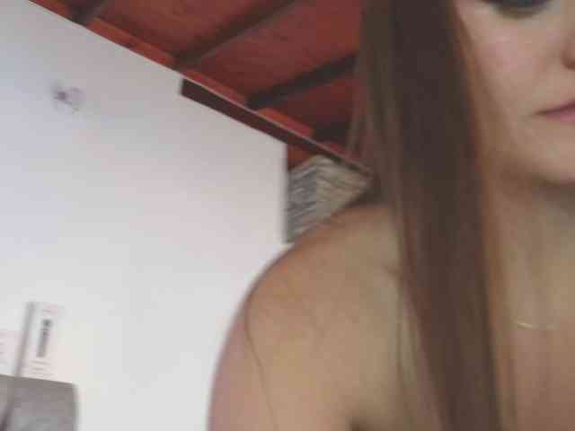 DakotaRobbins webcam