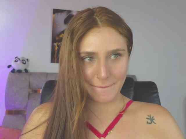 DakotaRobbins webcam
