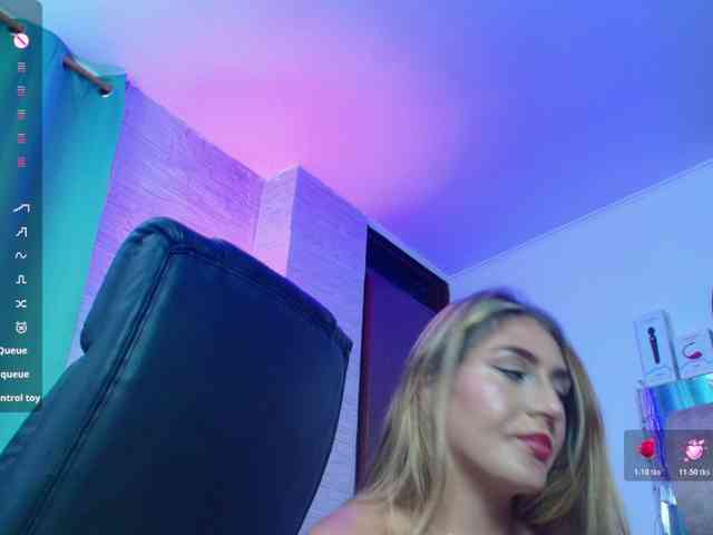 DakotaRobbins webcam