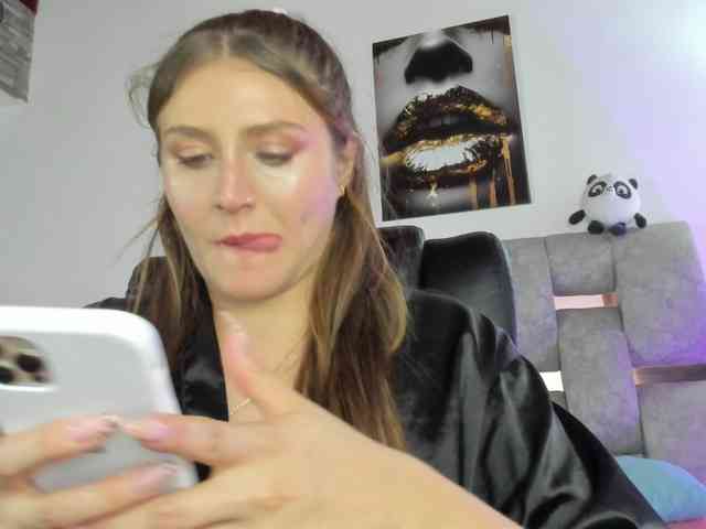 DakotaRobbins webcam