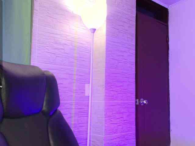 DakotaRobbins webcam