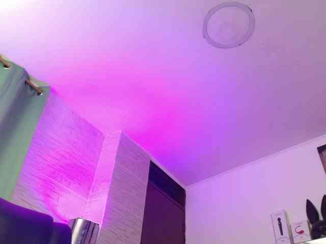 DakotaRobbins webcam