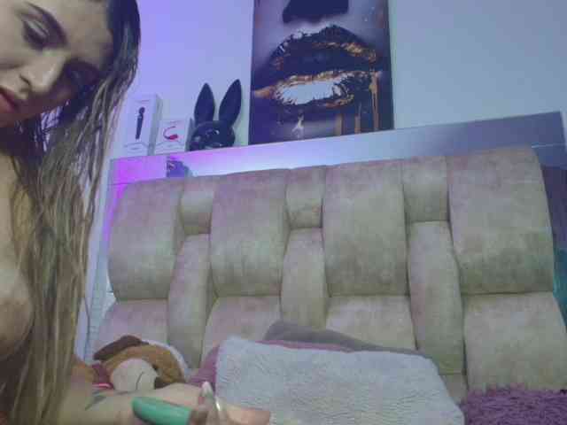 DakotaRobbins webcam