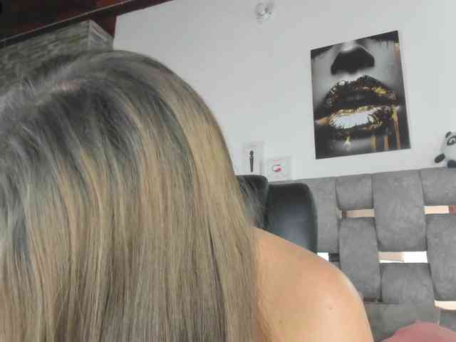 DakotaRobbins webcam