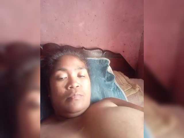 Aiiina's BongaCams show and profile