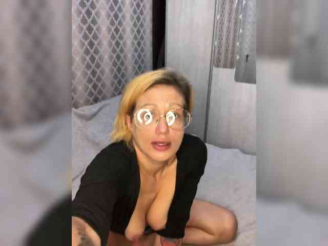 Shaved white, Shaved mature, Group chat for 20 39 tokens, Full privates for..., redhead tits 3