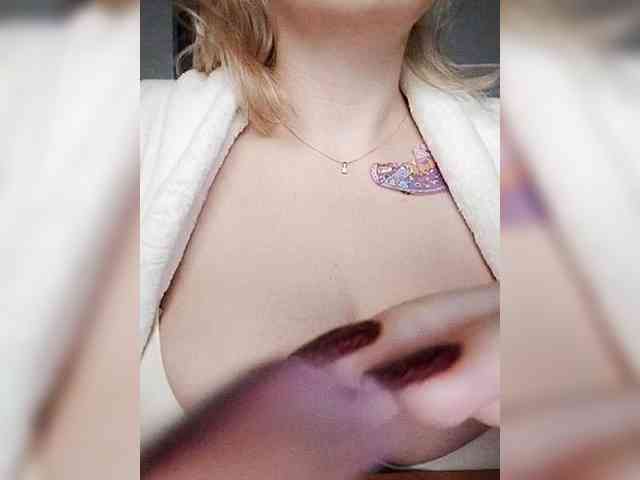 Merry_Kitties webcam