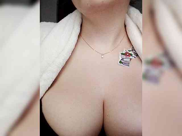 Merry_Kitties webcam