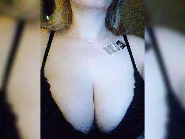 Merry_Kitties webcam