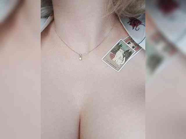 Merry_Kitties webcam