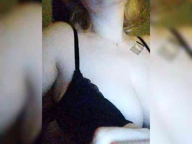 Merry_Kitties webcam