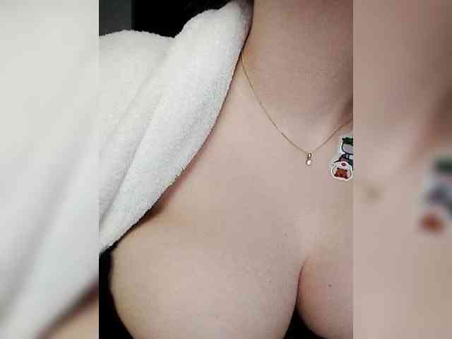 Merry_Kitties webcam