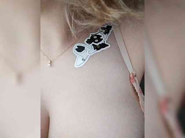 Merry_Kitties webcam