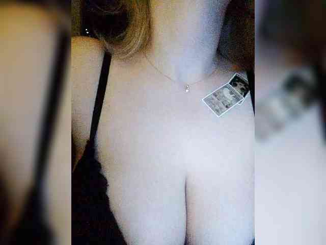 Merry_Kitties webcam