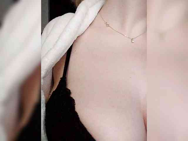 Merry_Kitties webcam