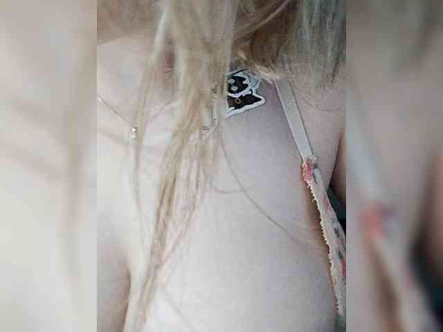 Merry_Kitties webcam