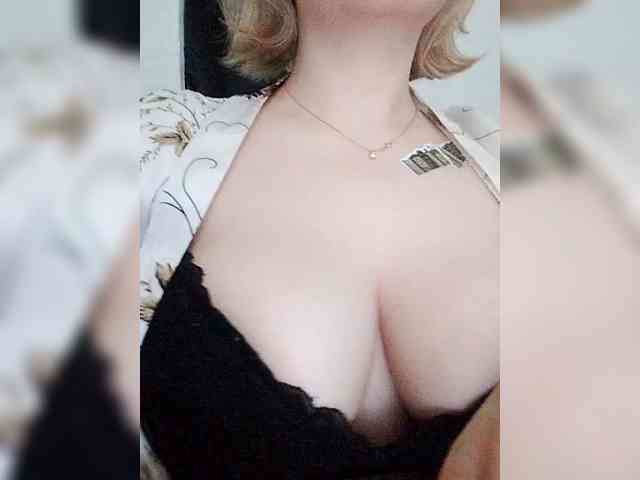 Merry_Kitties webcam