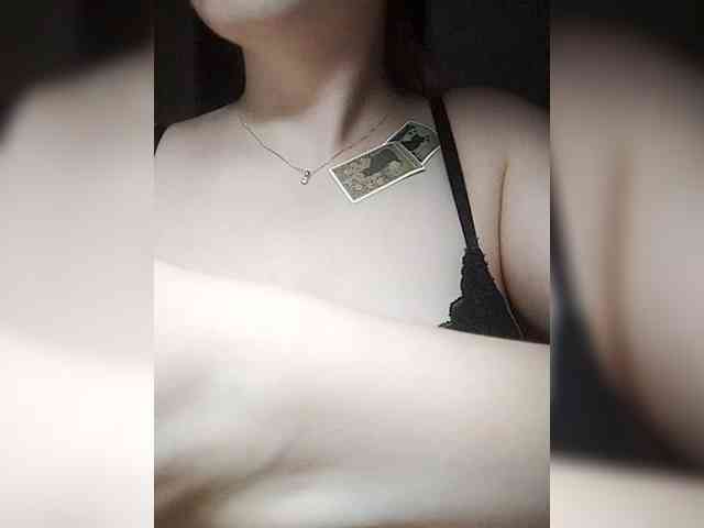 Merry_Kitties webcam