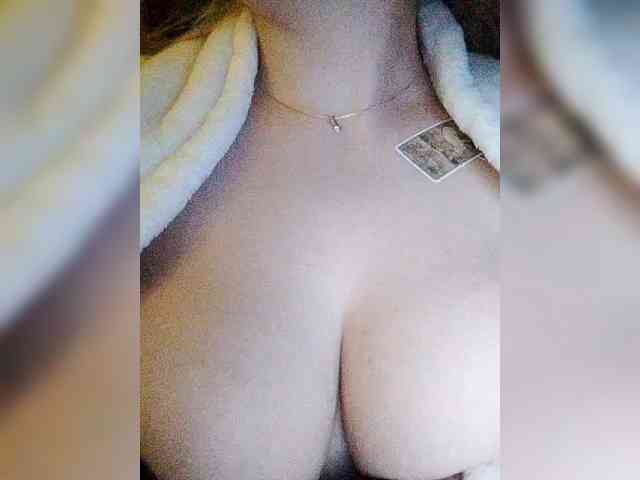 Merry_Kitties webcam