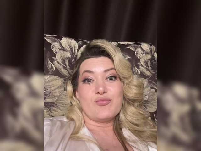 Fiona2019's BongaCams show and profile