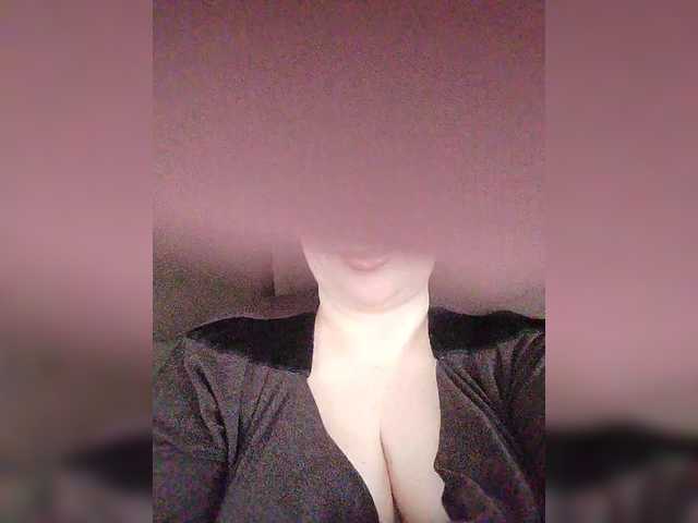 Karina34384