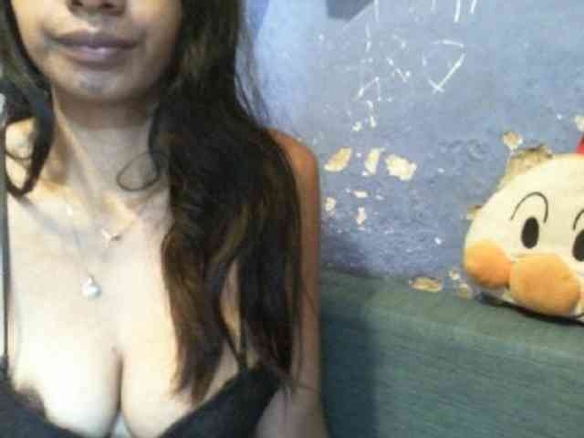 Giiulia webcam