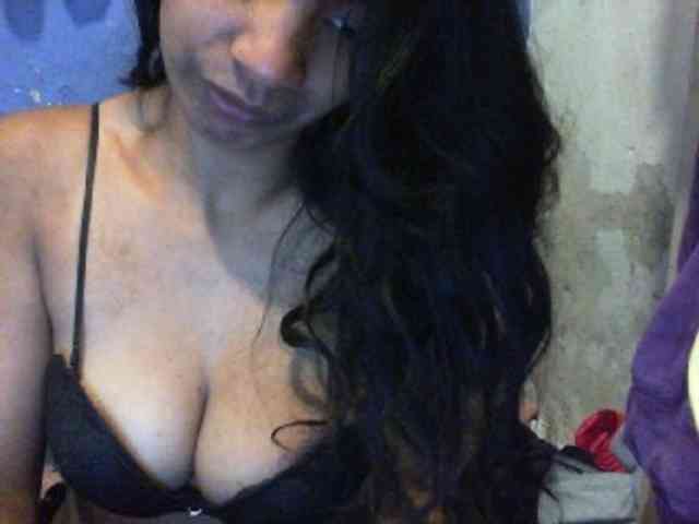 Giiulia webcam