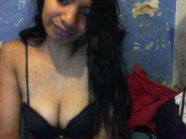 Giiulia webcam