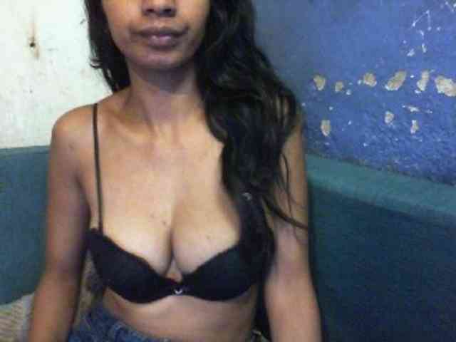 Giiulia webcam