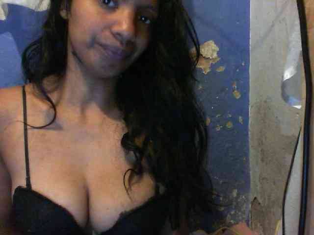 Giiulia webcam