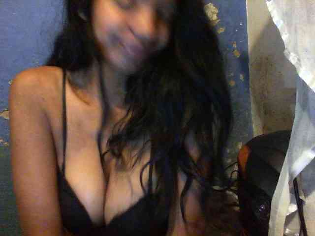 Giiulia webcam