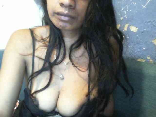 Giiulia webcam