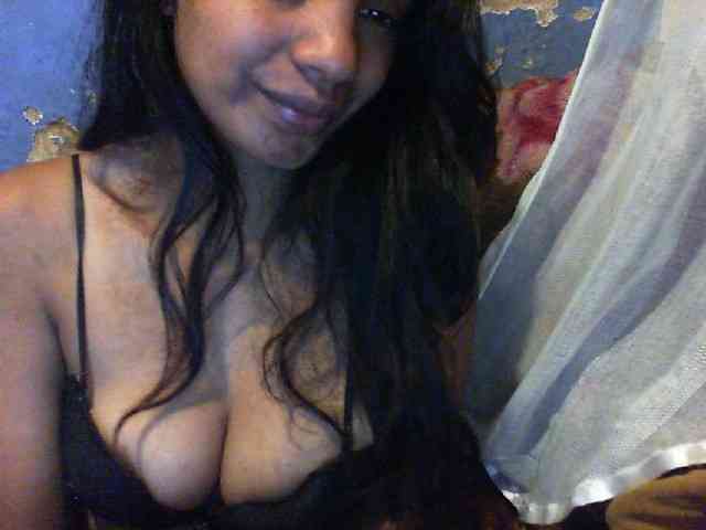 Giiulia Live Webcam on BongaCams