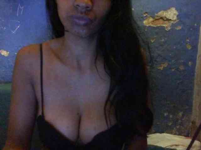 Giiulia webcam