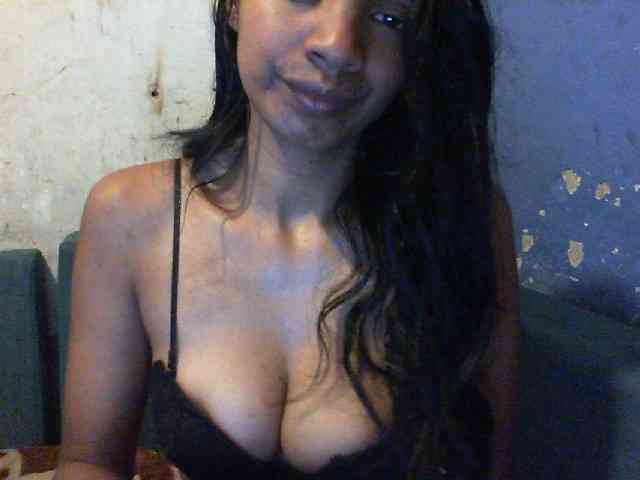 Giiulia webcam