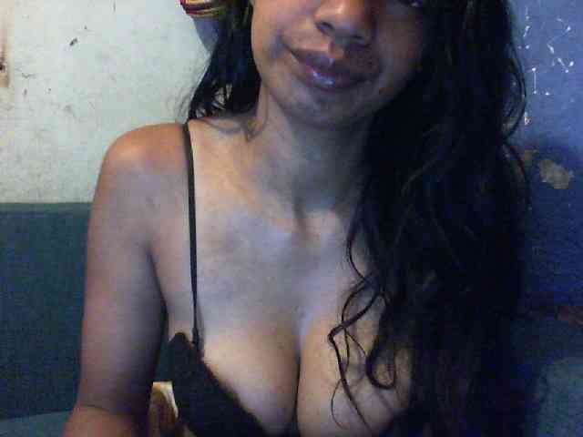 Giiulia webcam
