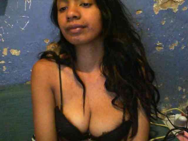 Giiulia webcam