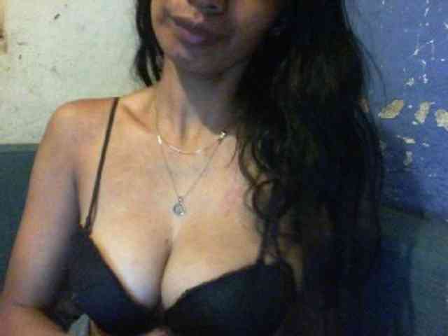 Giiulia webcam