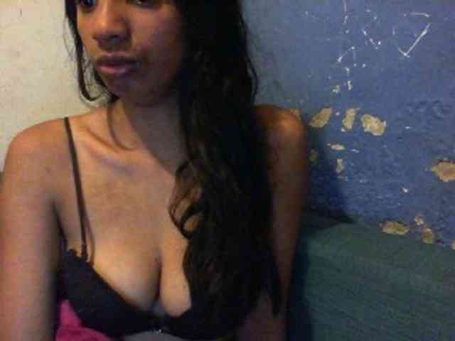 Giiulia webcam