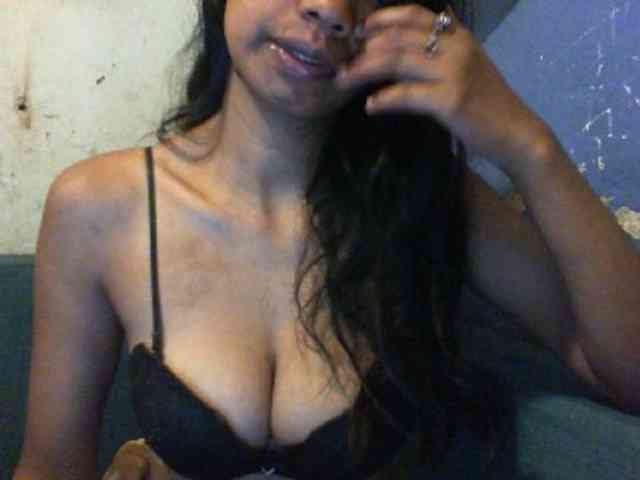 Giiulia webcam