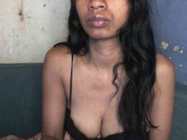 Giiulia webcam