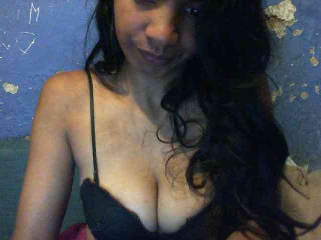 Giiulia webcam