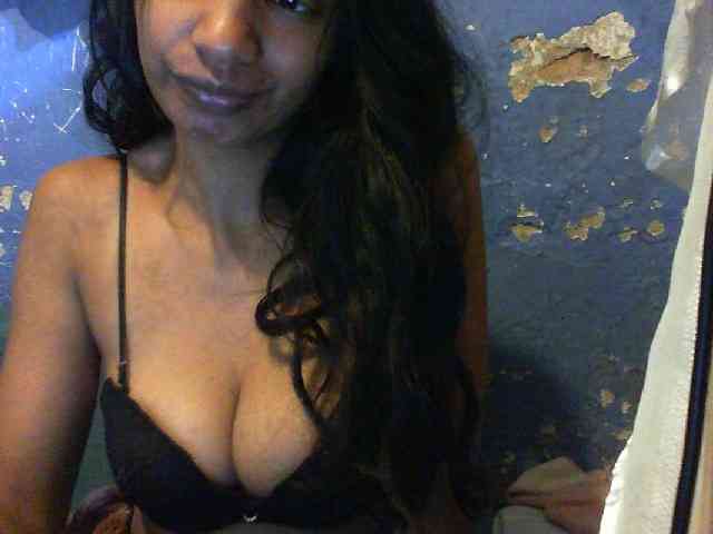 Giiulia webcam