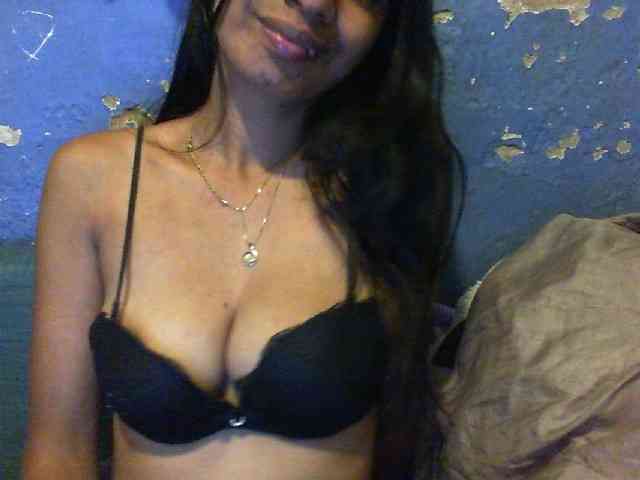 Giiulia webcam