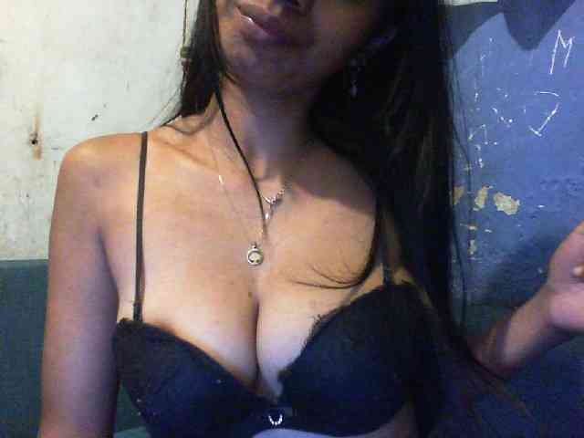 Giiulia webcam