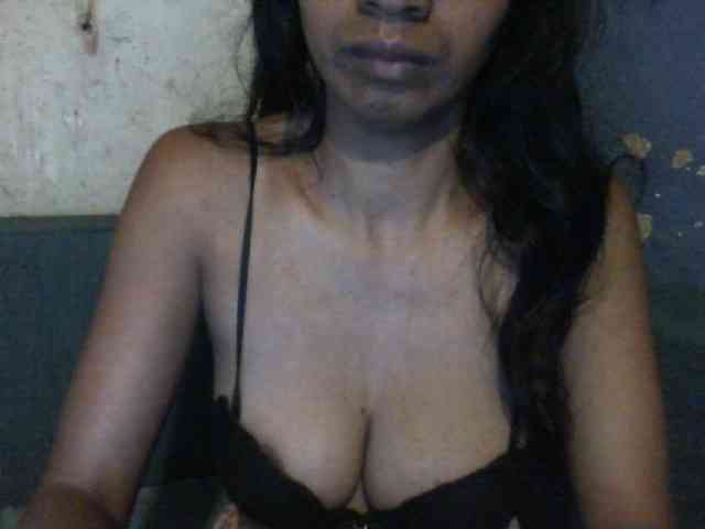 Giiulia webcam