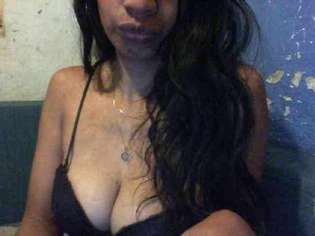 Giiulia webcam