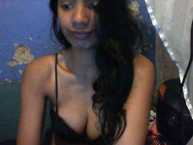Giiulia webcam
