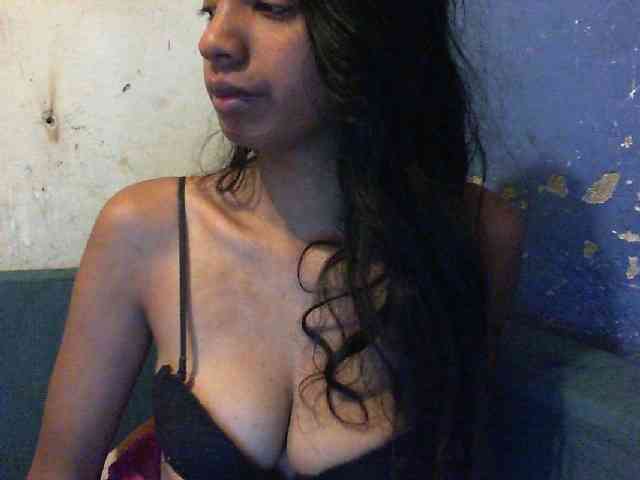 Giiulia webcam