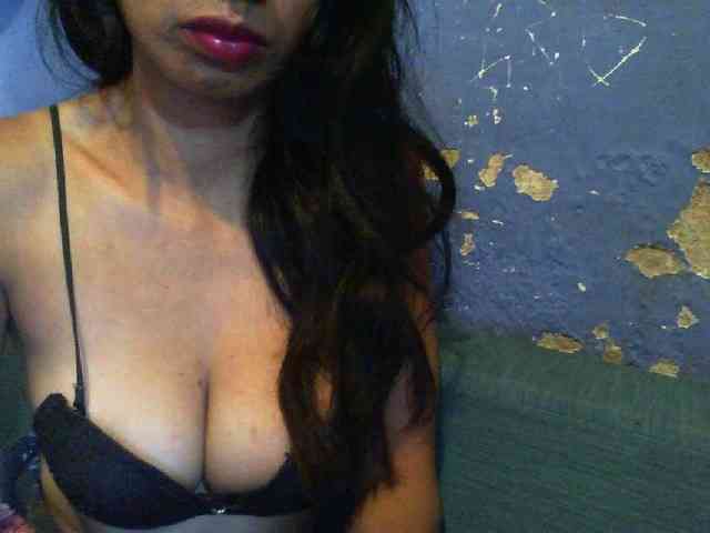 Giiulia webcam